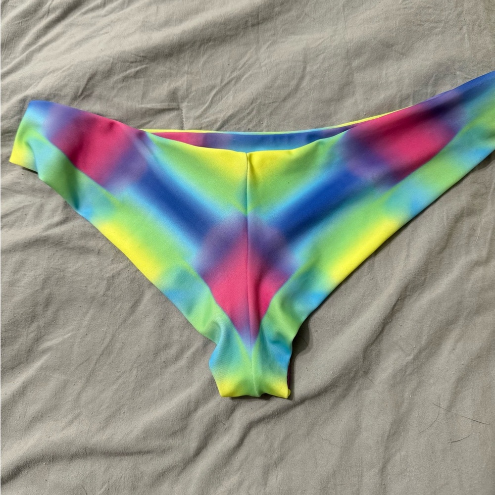 Moana Bikini Swim Bottoms Old Size Large.
